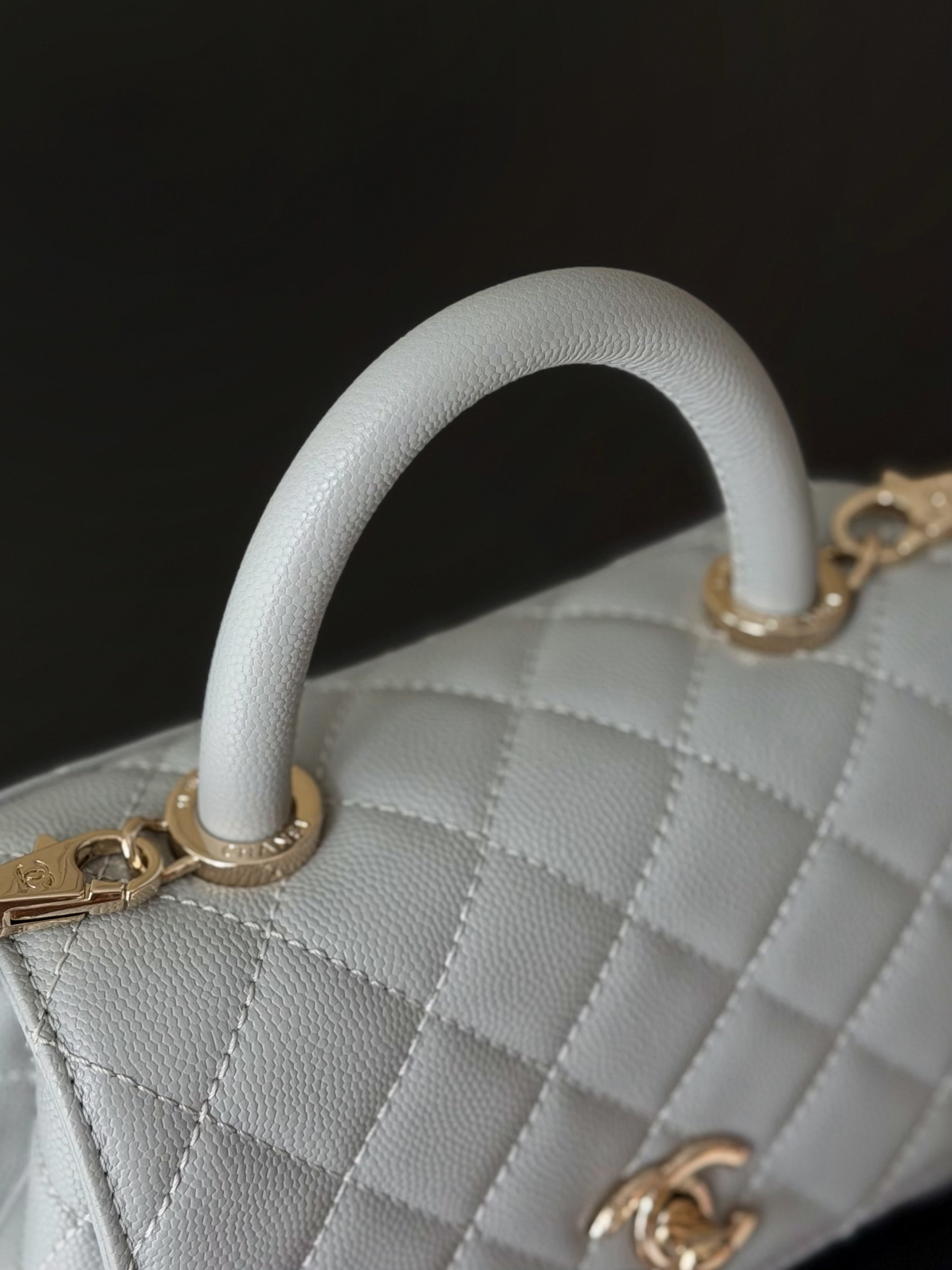 Ch**el mini coco handle 13x19x9cm