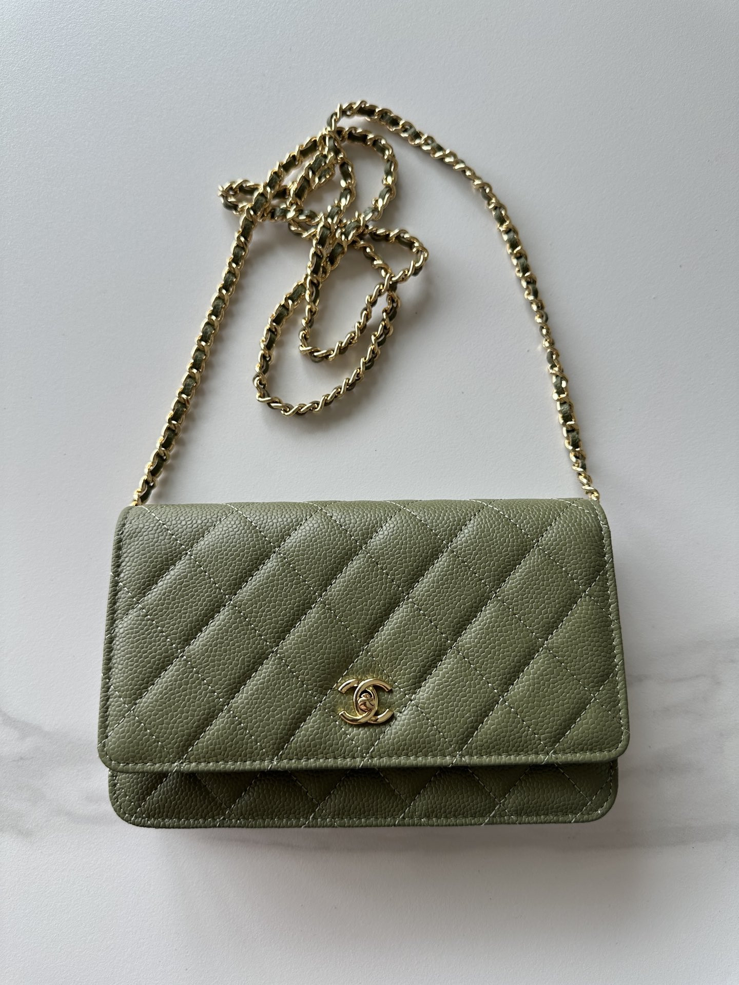 Ch**el woc classic wallet on chain 13x19cm