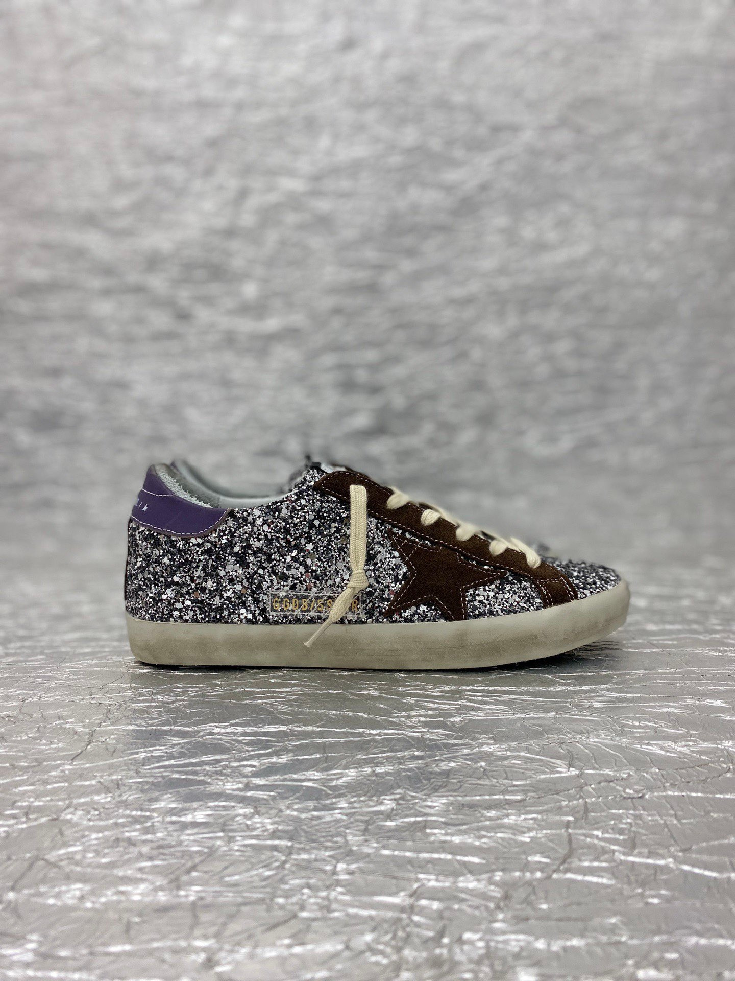 ua g01den G003e s*per-star sneaker
