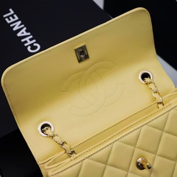 Ch**el flap bag with top handle 17x25x12cm