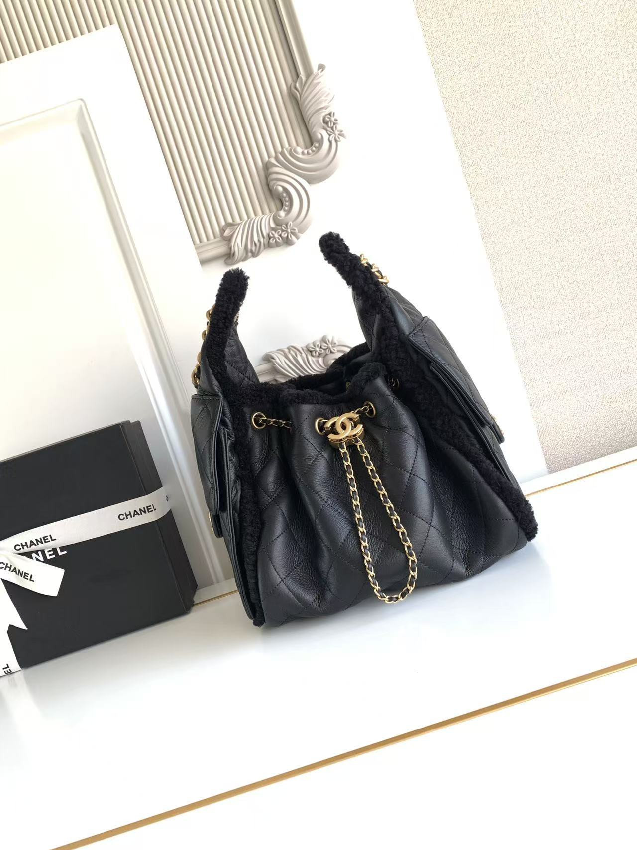 Ch**el 25c bucket bag 30x26x14cm