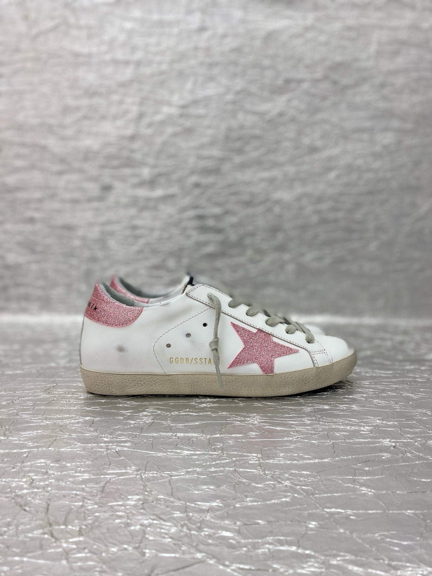ua g01den G003e s*per-star sneaker