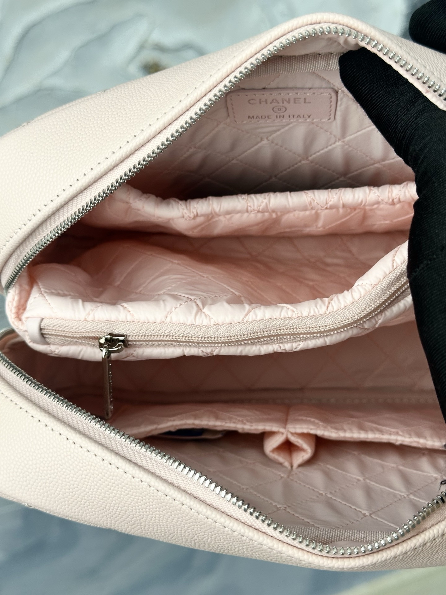 Ch**el pouch bag a31106 25x9x17cm
