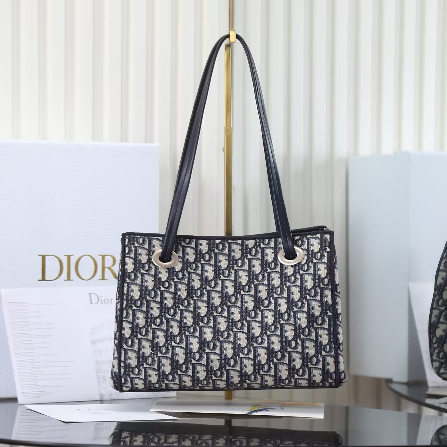 D10r small promenade shopper 27x19x13.5cm