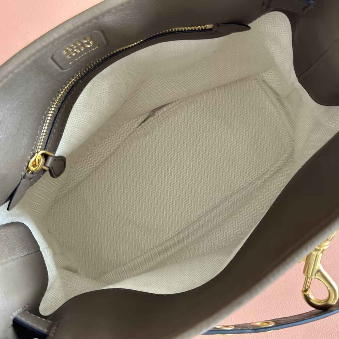 M1v M1v aventure nappa leather bucket bag 31x30x13cm