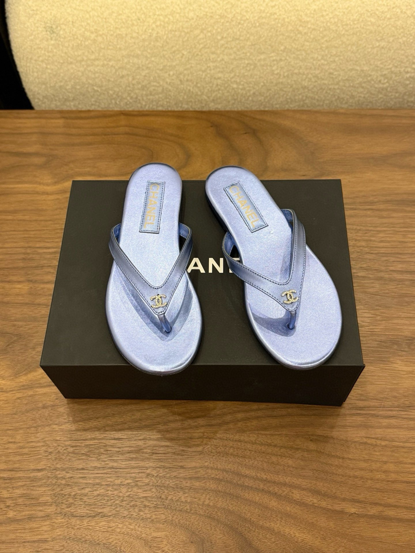 ua Ch**el slides