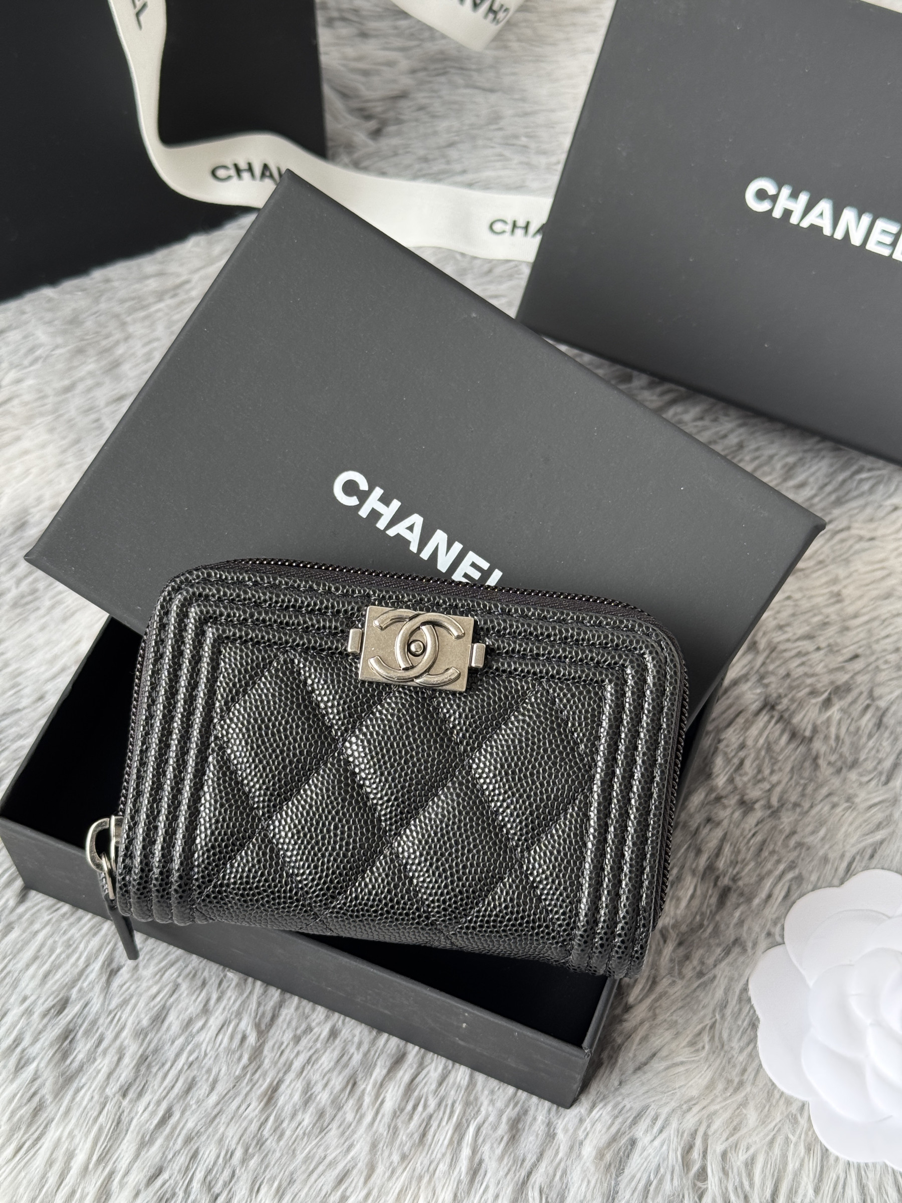Ch**el boy zip around coin purse wallet a80602 7.5x11cm