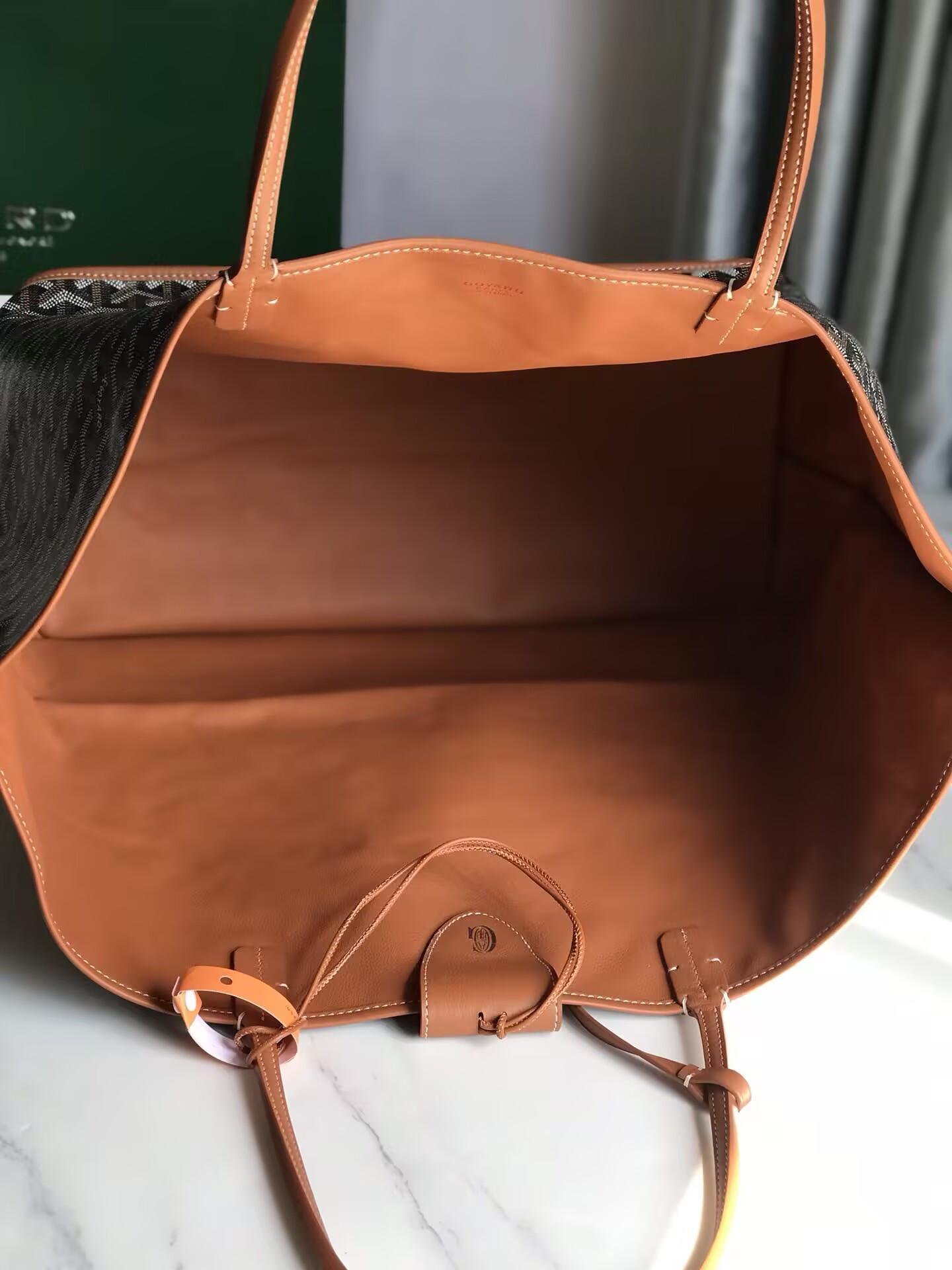 G09ard anjou gm bag 39x32x19cm