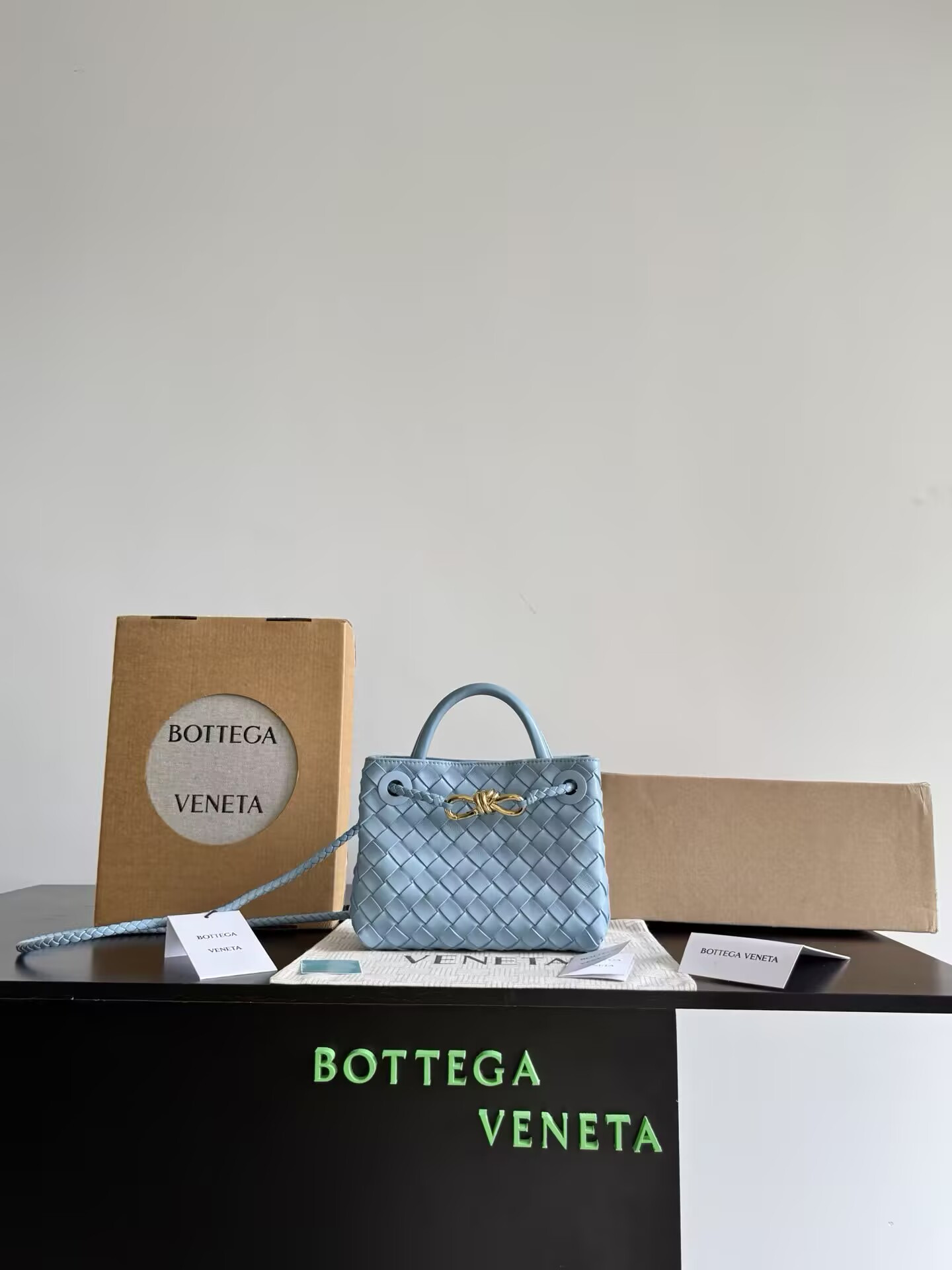 Bottega Veneta Mini Andiamo 20x15x9cm
