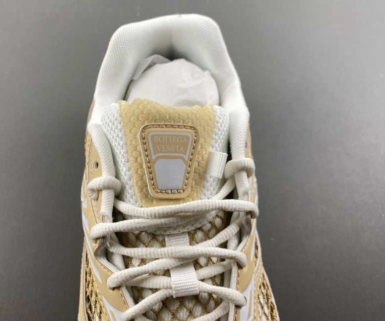 ua b0tt*ga Ven*ta orbit sneaker