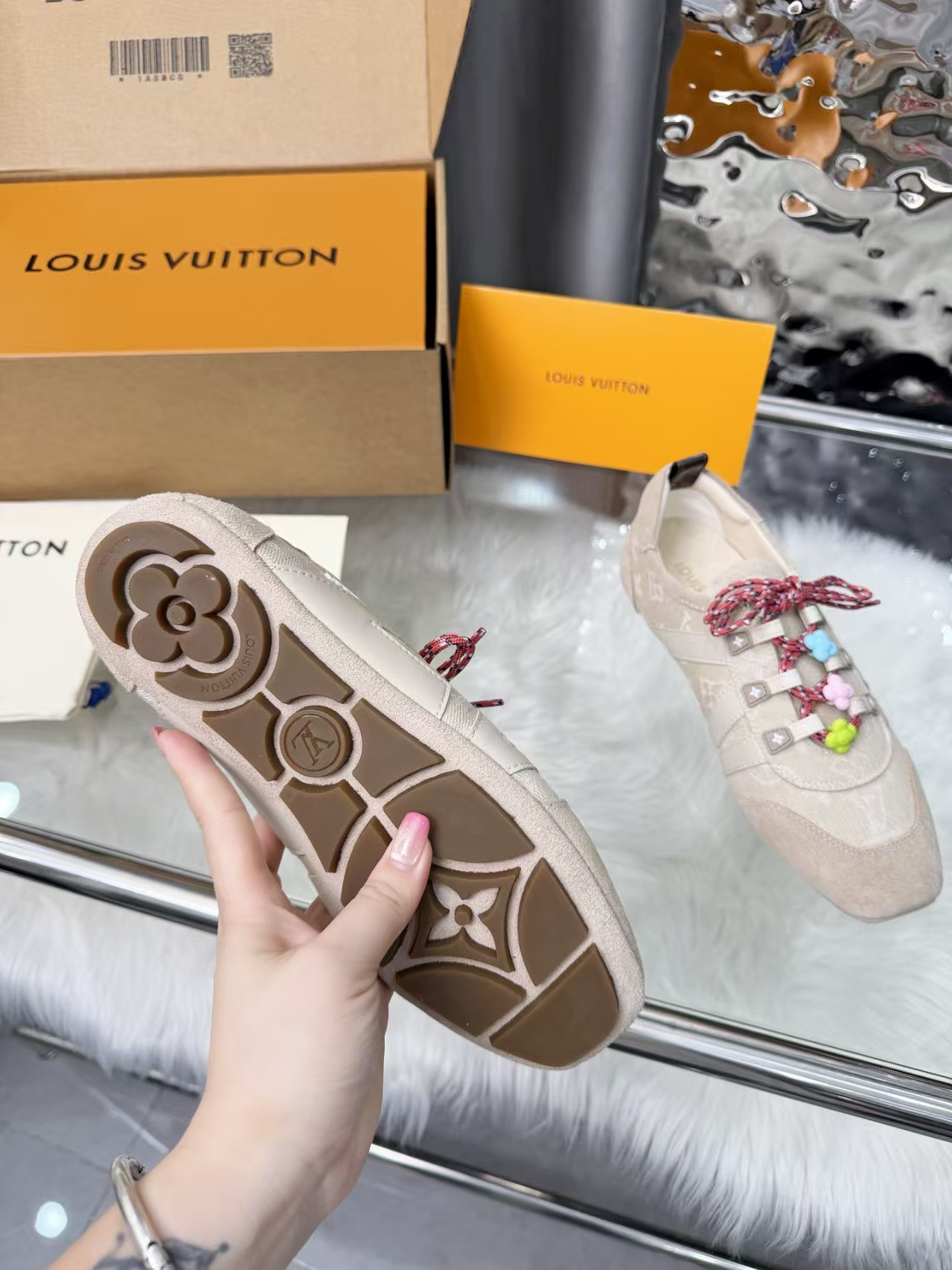 UA LV Sneaker