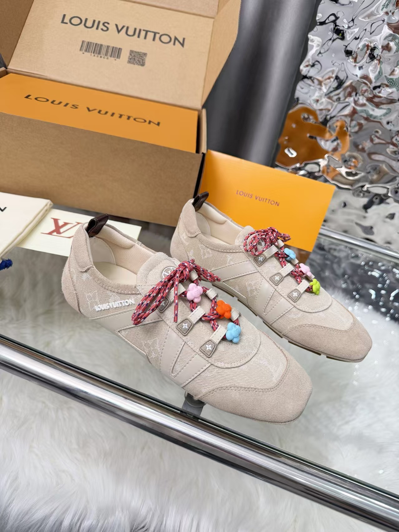 UA LV Sneaker