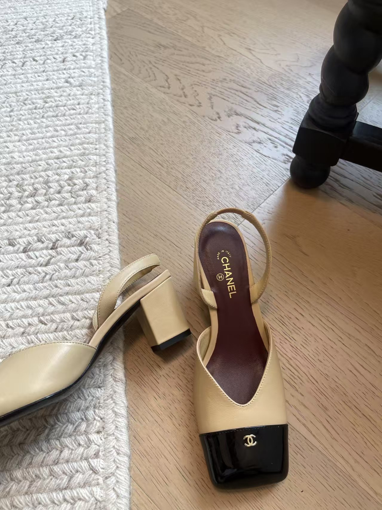 ua Ch**el slingbacks