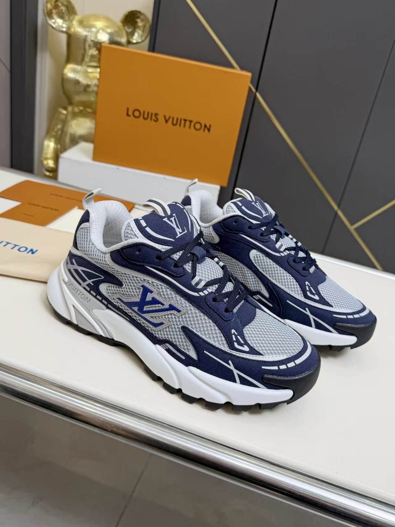 UA LV Sneakers