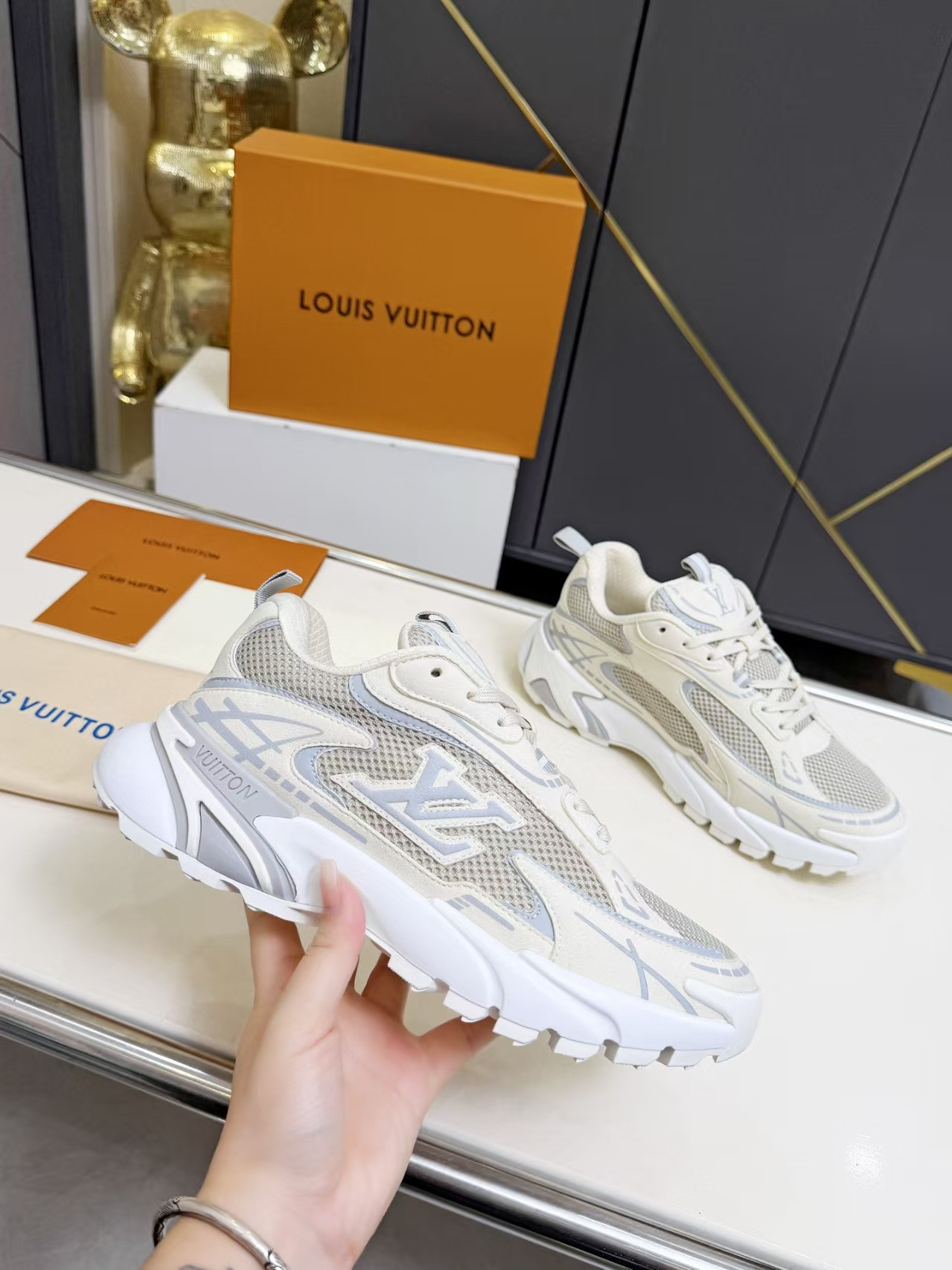 UA LV Sneakers