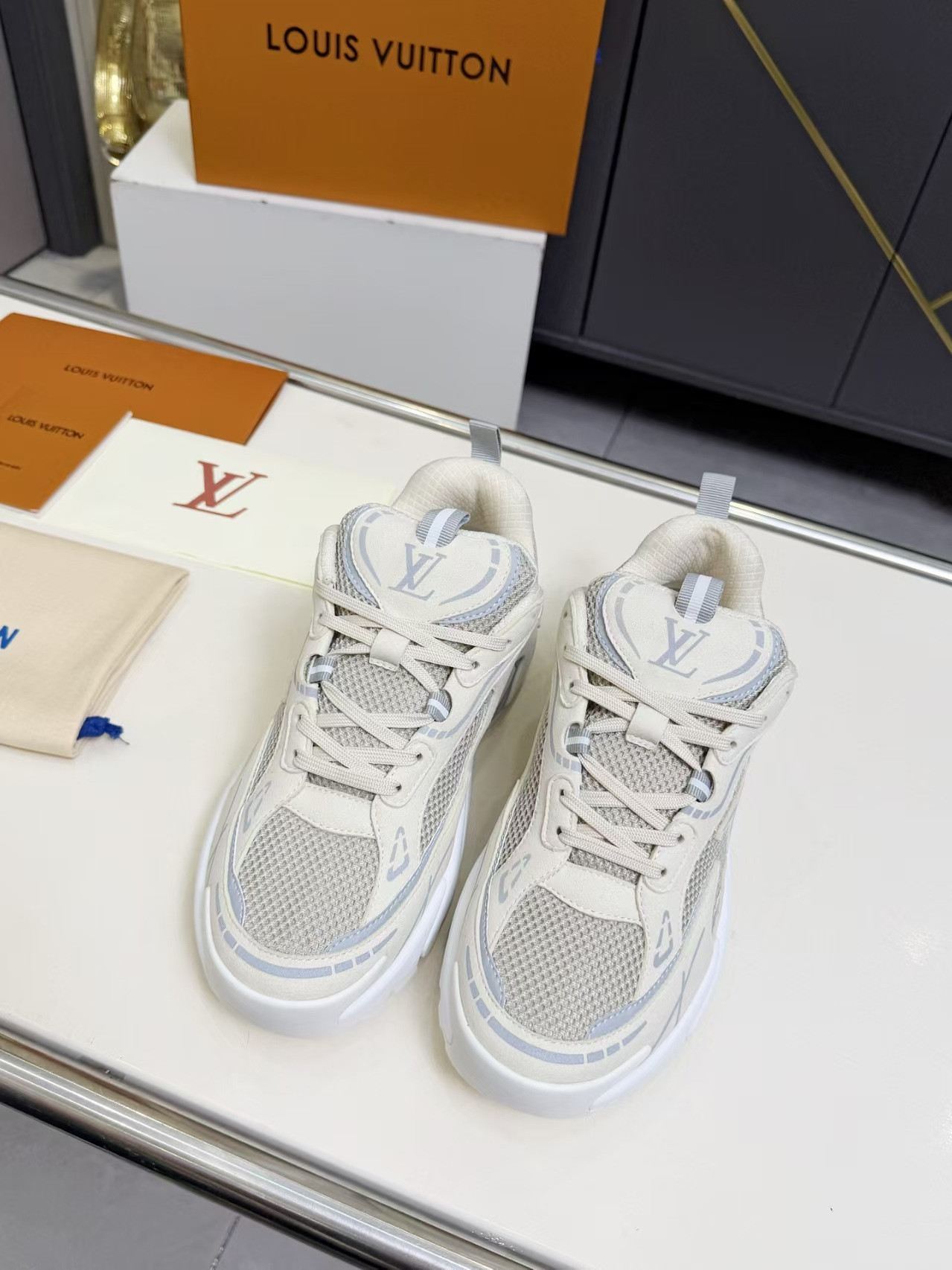 UA LV Sneakers