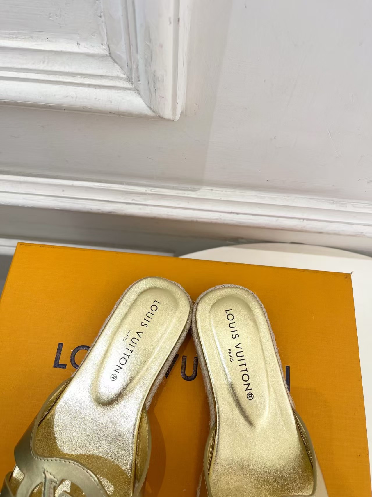 UA LV Flat Mule