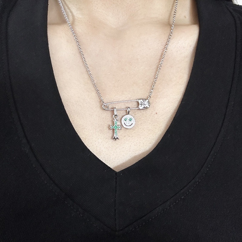 ch*0me he**ts smiley Fa*e small cross necklace (chain length 45+5cm)