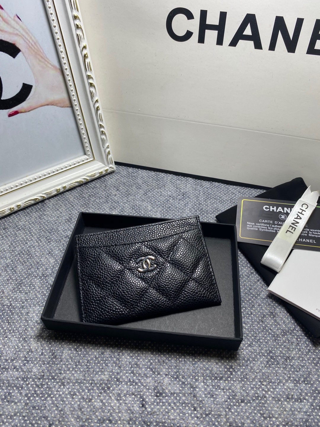Ch**el card holder 10cm