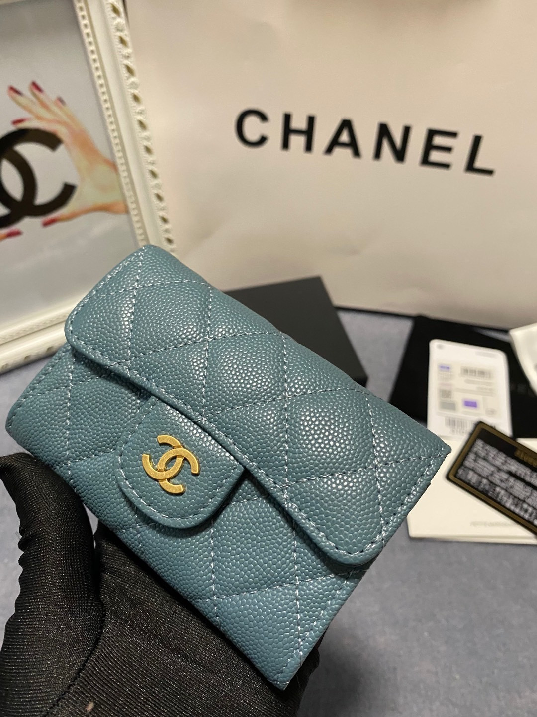 Ch**el card holder 11.3 x 7.5 x 2.5 cm