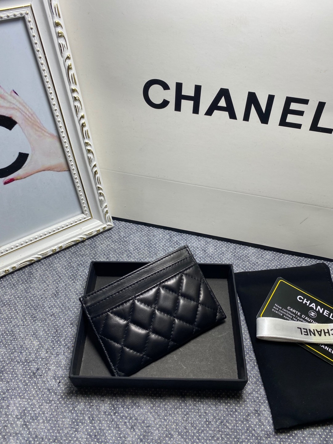 Ch**el card holder 10cm