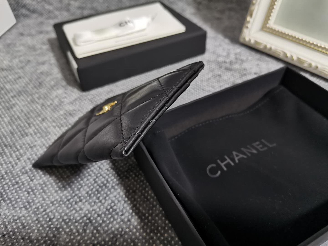 Ch**el card holder 10cm