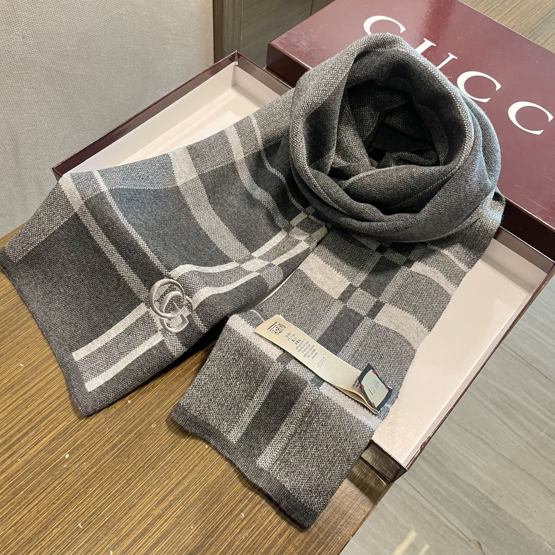 Gvc*1 scarf 32x190cm