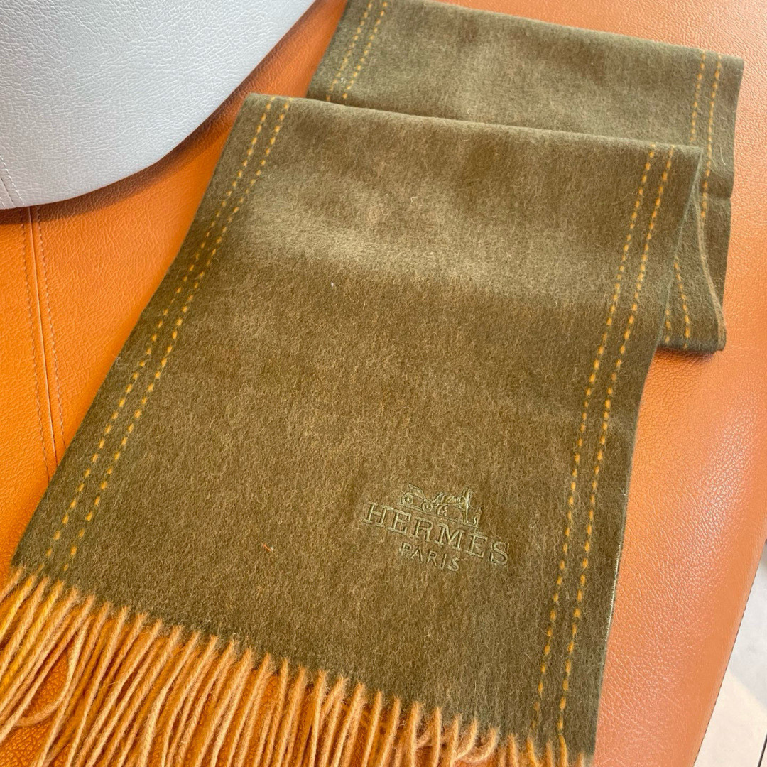 H**me5 scarf 35x180cm