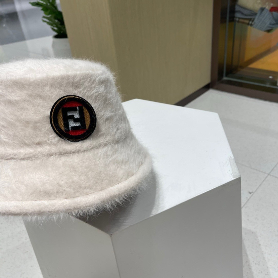 F**di bucket hat