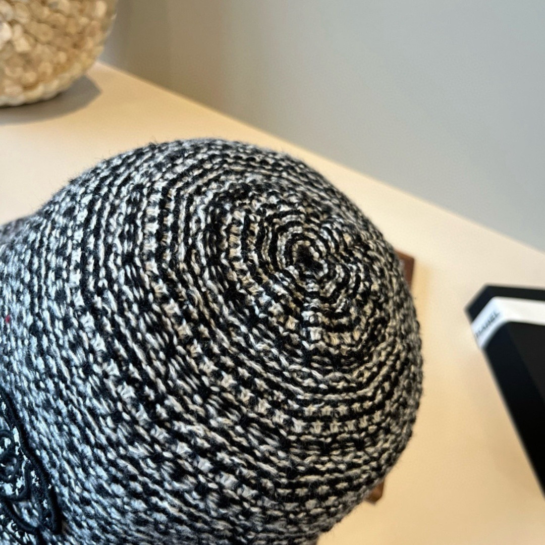 Ch**el knit bucket hat