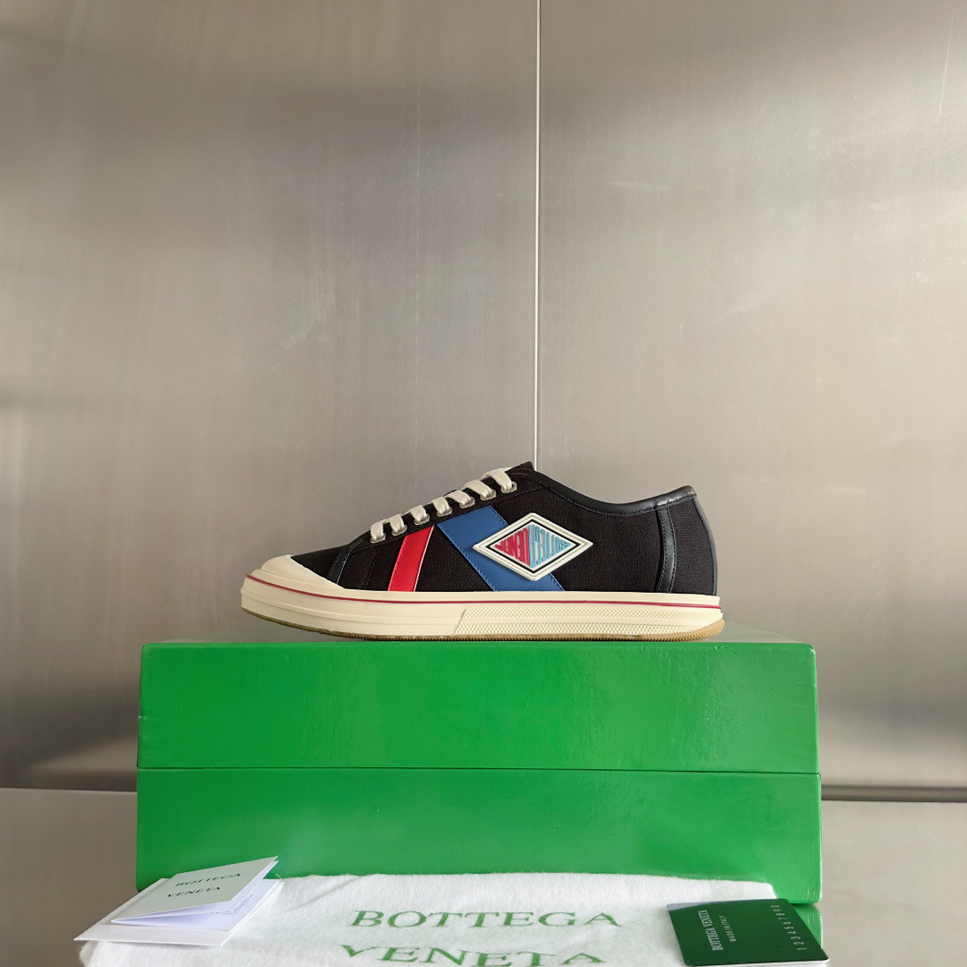 ua b0tt*ga Ven*ta eliot sneaker