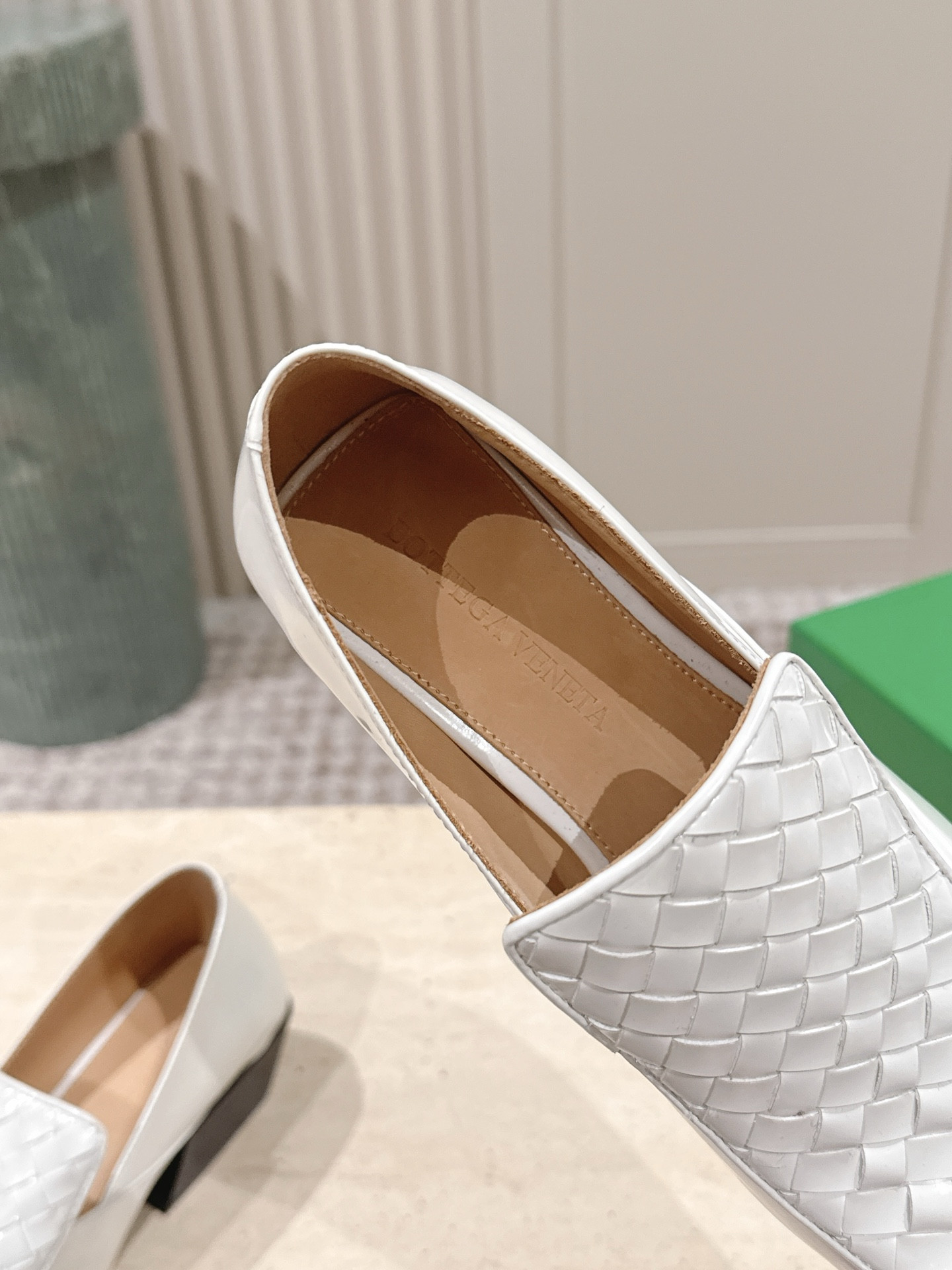 ua b0tt*ga Ven*ta ventura loafer