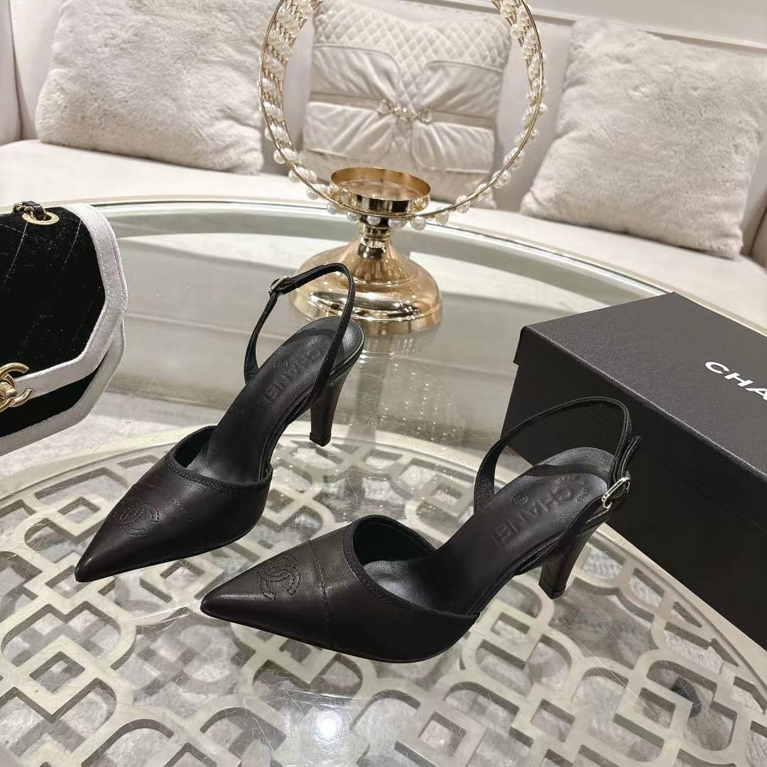 ua Ch**el slingbacks