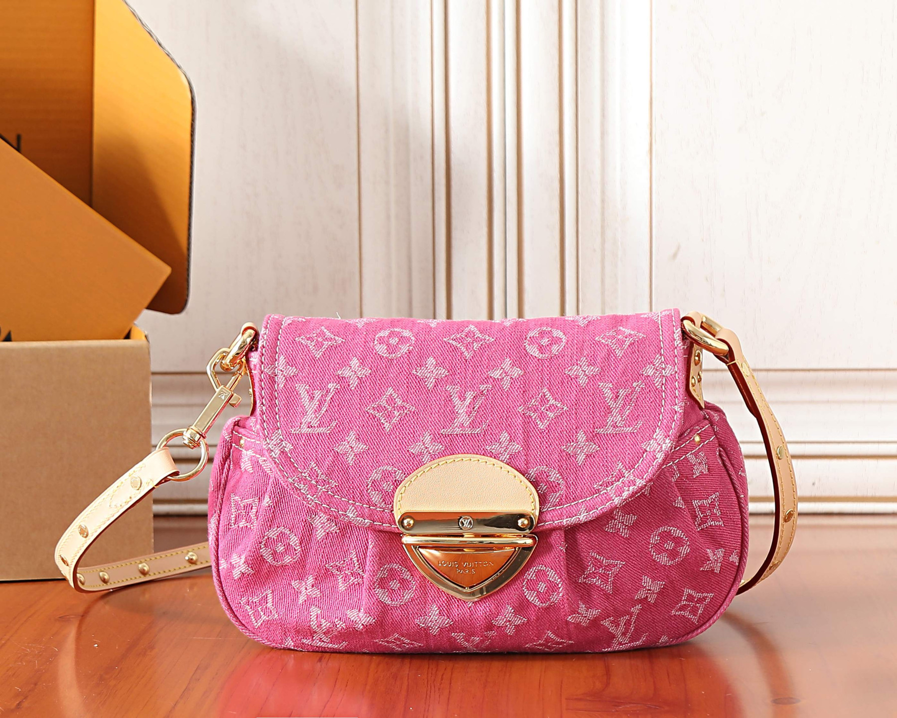 LV SUNSET Handbag M28291 27x18x3cm
