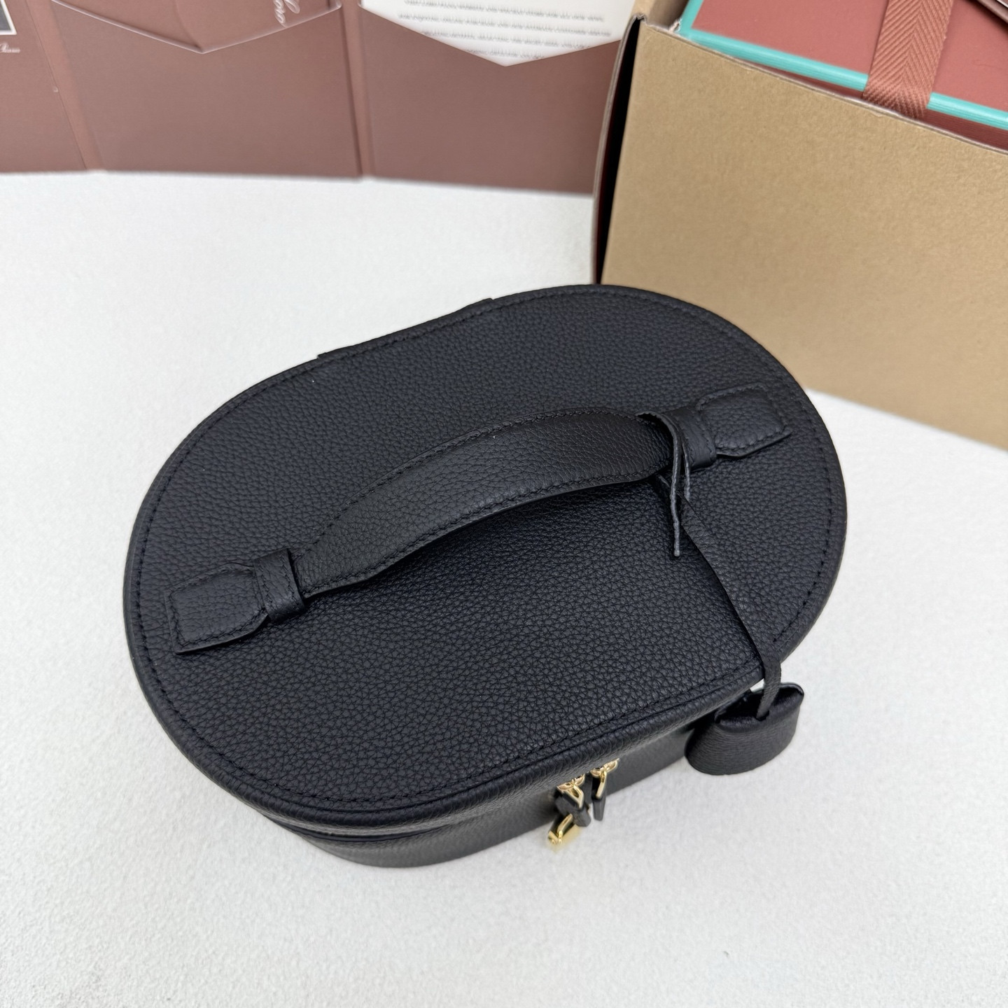 L0r0 P1ana extra vanity case 21x15x12cm