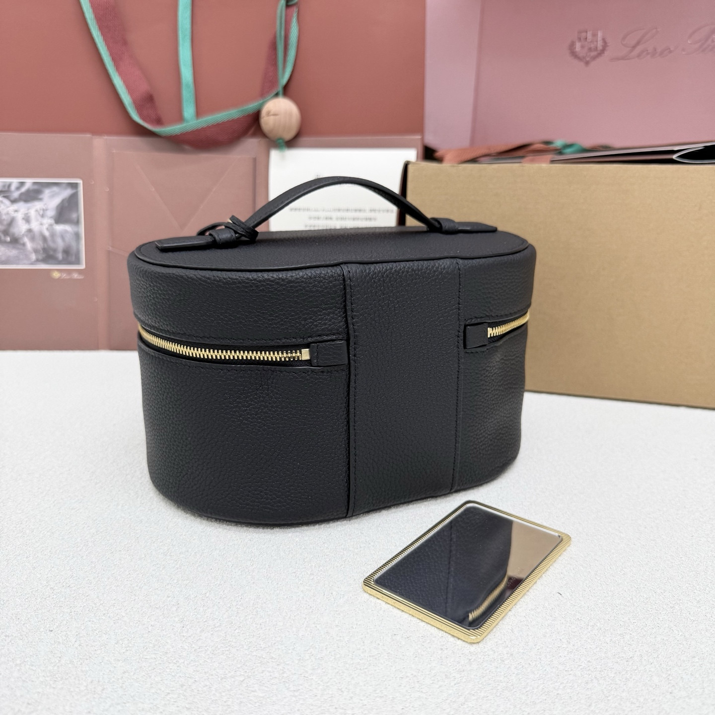 L0r0 P1ana extra vanity case 21x15x12cm